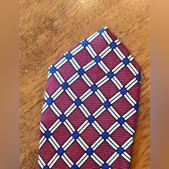 Jos. A. Bank Corporate Collection Burgundy Blue Soft White Made in USA Silk Tie - Picture 6 of 6